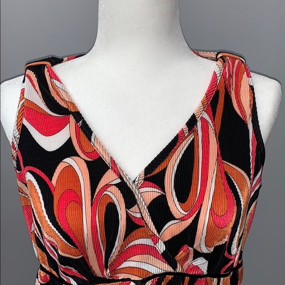 j.t.b. Sleeveless Shirt. Size medium. - Picture 2 of 6